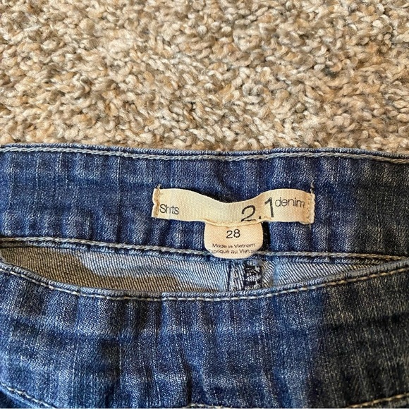 Forever 21 Shorts Size 28 - Picture 3 of 8